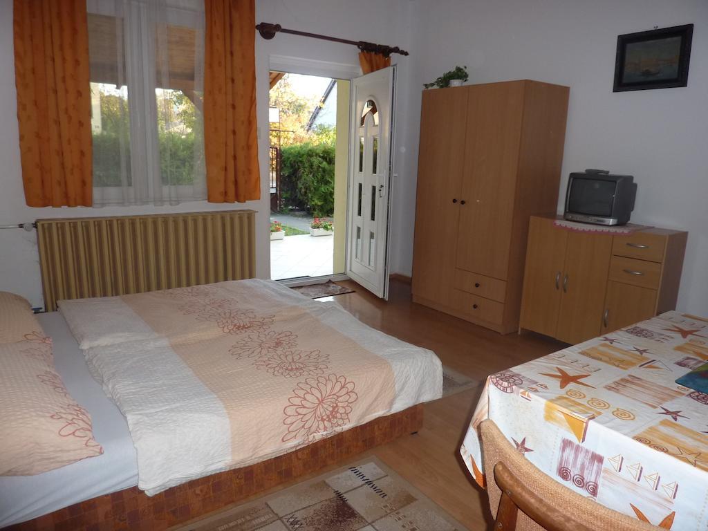 Appartamento Bridgehaus Balatonfüred Camera foto